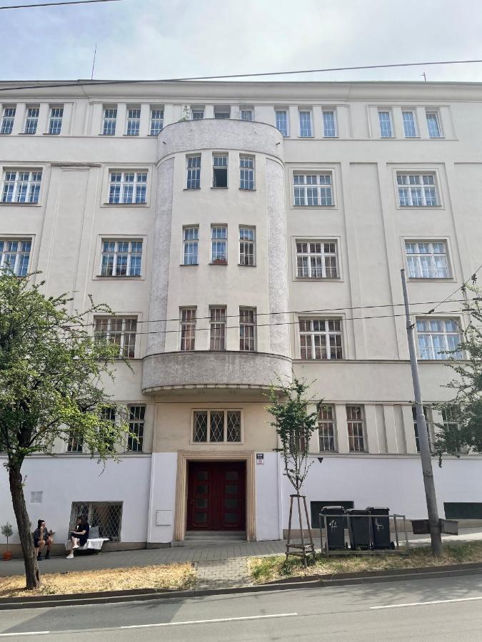 Internesto Brno Luzanky Apartment Екстериор снимка