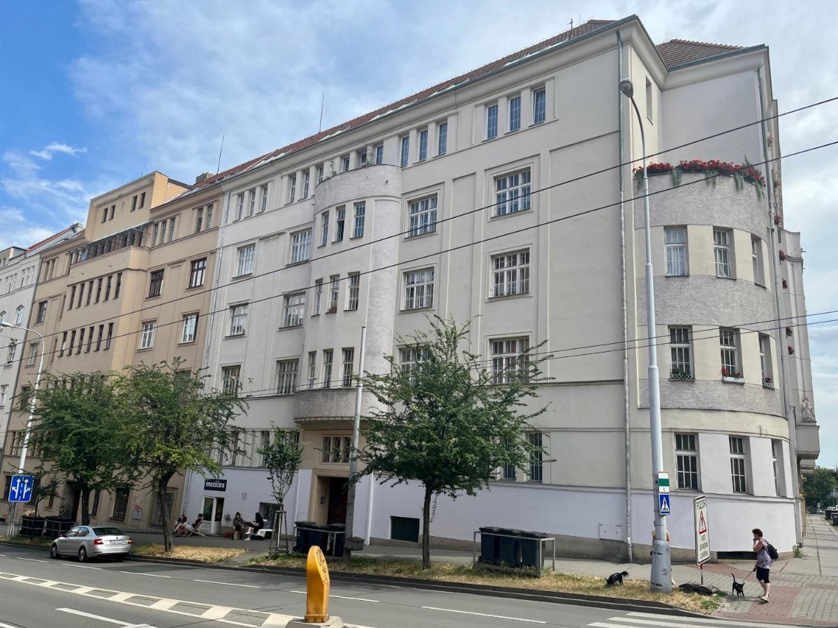 Internesto Brno Luzanky Apartment Екстериор снимка